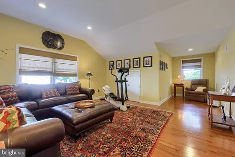 345 Pennsylvania Ave, Shillington, PA 19607 photo 66