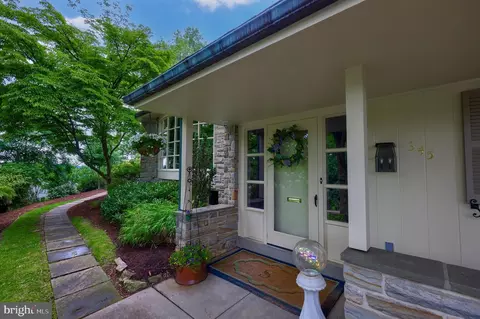 345 Pennsylvania Ave, Shillington, PA 19607 photo 4