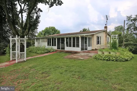 66 Heidel Rd, Robesonia, PA 19551