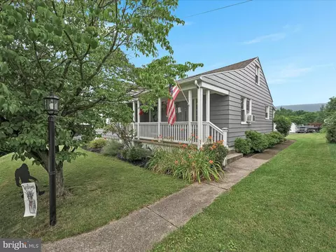 715 Franklin St, Hamburg, PA 19526