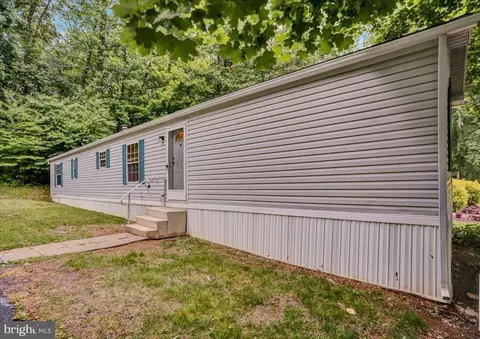 240 Spies Church Rd, Reading, PA 19606