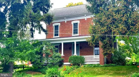 607 Main St, Oley, PA 19547