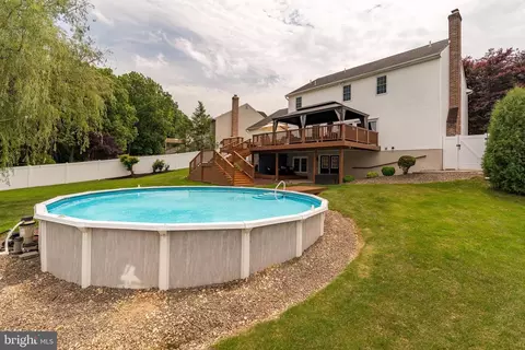2713 Beacon Dr, Reading, PA 19608 photo 9