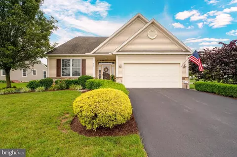 423 Springmont Dr, Reading, PA 19610