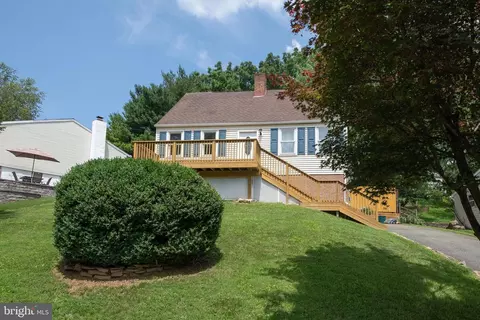 39 Lindy Ln, Boyertown, PA 19512
