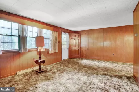 1041 Commonwealth Blvd, Reading, PA 19607 photo 5