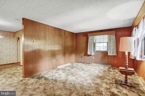 1041 Commonwealth Blvd, Reading, PA 19607 photo 6