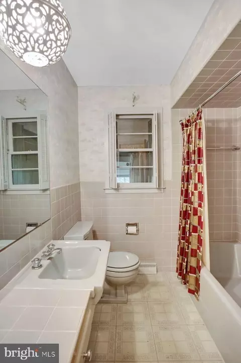 1041 Commonwealth Blvd, Reading, PA 19607 photo 13