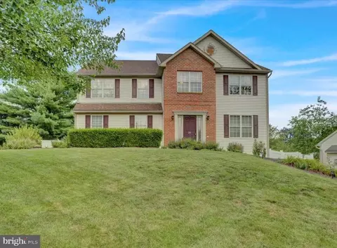 28 Colorado Ave, Sinking Spring, PA 19608