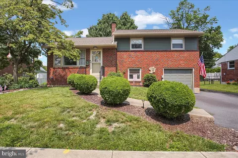 34 Wingert Rd, Wyomissing, PA 19610