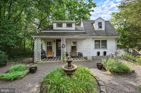 53 Vinemont Rd, Reinholds, PA 17569