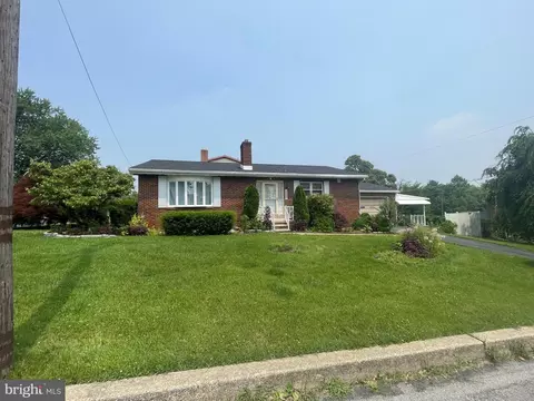 1455 Liggett Ave, Reading, PA 19607 photo 3