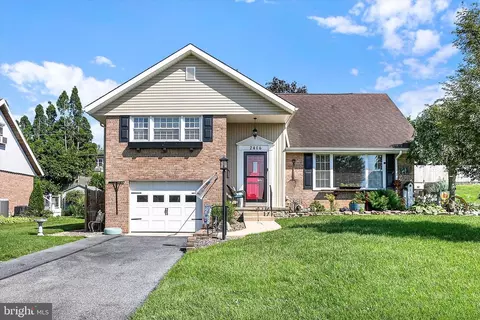 2406 Bell Dr, Reading, PA 19609