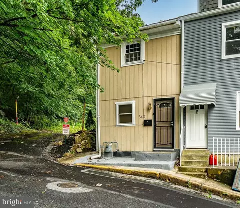 640 S 16 12 St, Reading, PA 19606