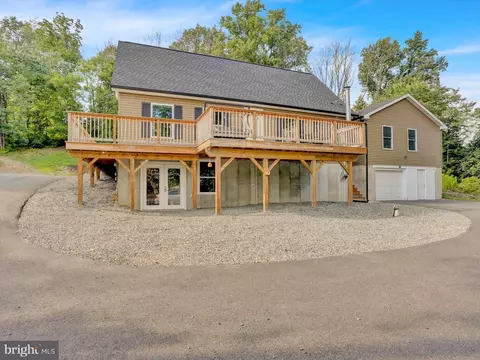 297 Hill Church Rd, Bechtelsville, PA 19505