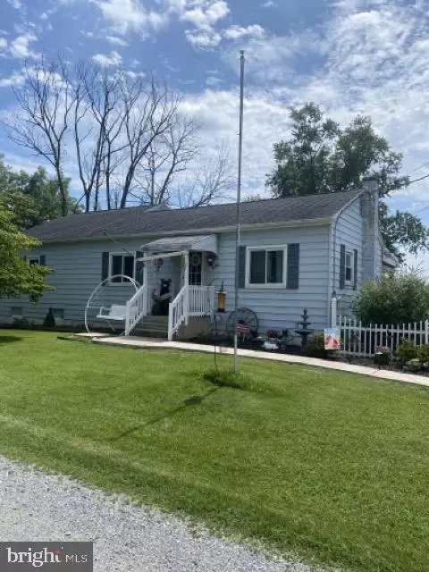 21 School Ln, Reading, PA 19606