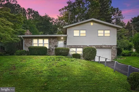 408 Hill Ave, Reading, PA 19606
