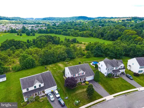 109 Bishop Pine Rd, Barto, PA 19504 photo 4