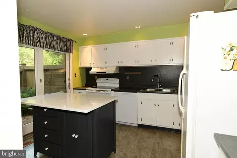 156 Merion Ln, Reading, PA 19607 photo 10