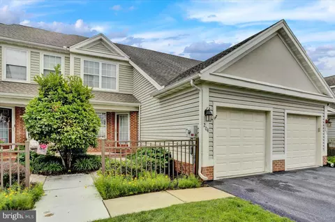 204 Oak Hill Ln, Reading, PA 19610