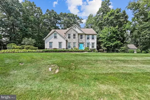 114 Hawkview Ct, Mohrsville, PA 19541
