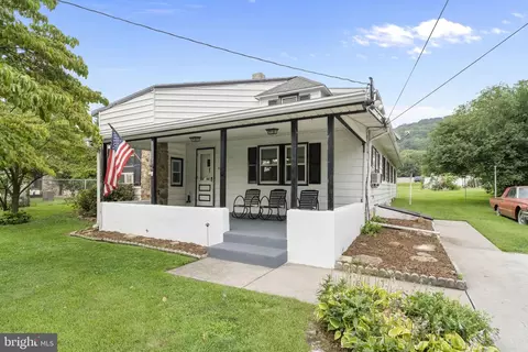 3507 Earl St, Reading, PA 19605