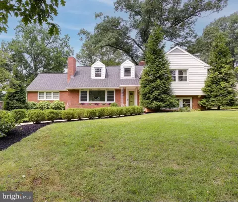 808 Wyomissing Blvd, Wyomissing, PA 19610