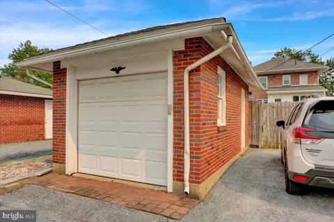 225 E Lancaster, Reading, PA 19607 photo 33