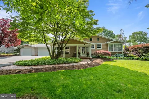 1216 Old Mill Rd, Wyomissing, PA 19610
