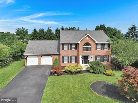 404 Troy Dr, Blandon, PA 19510