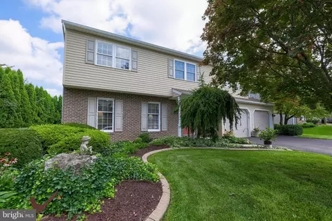 2019 Buckman Ave, Wyomissing, PA 19610