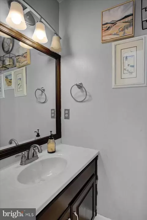 1024 Ithica St, Reading, PA 19605 photo 5