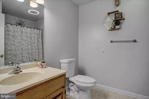 1024 Ithica St, Reading, PA 19605 photo 26
