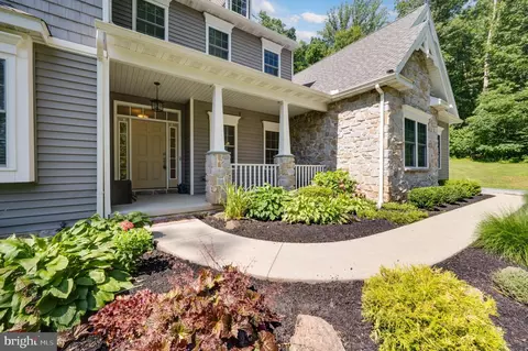 618 Mohns Hill Rd, Reading, PA 19608 photo 4