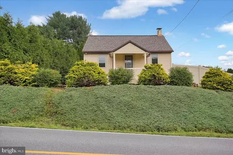 557 Oley Rd, Oley, PA 19547