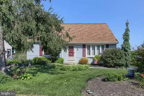 721 Tamarack Trl, Reading, PA 19607