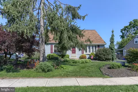 721 Tamarack Trl, Reading, PA 19607 photo 3
