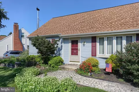 721 Tamarack Trl, Reading, PA 19607 photo 5