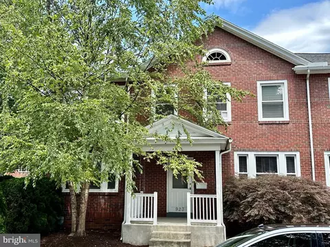 923 Hamilton Pl, Reading, PA 19610