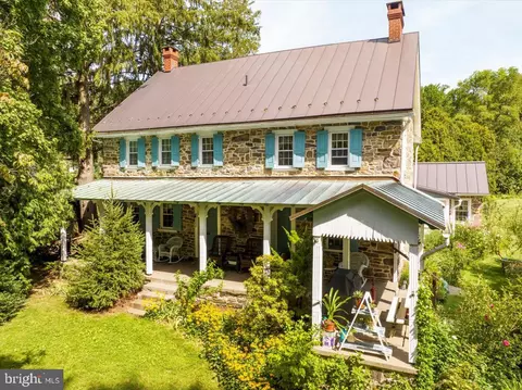 245 Orchard Rd, Fleetwood, PA 19522