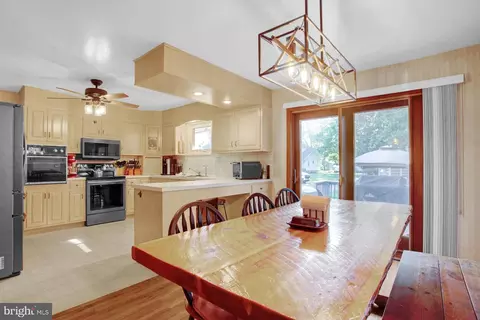 1614 Brooke Blvd, Reading, PA 19607 photo 5