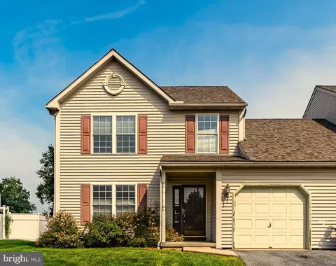 128 Michigan Dr, Reading, PA 19608