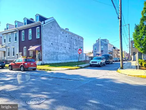 524 Spruce St, Reading, PA 19602