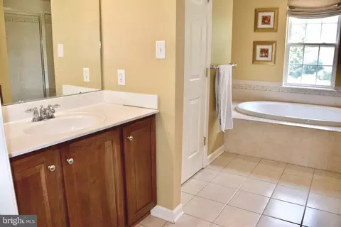 30 Winding Brook Dr, Sinking Spring, PA 19608 photo 36