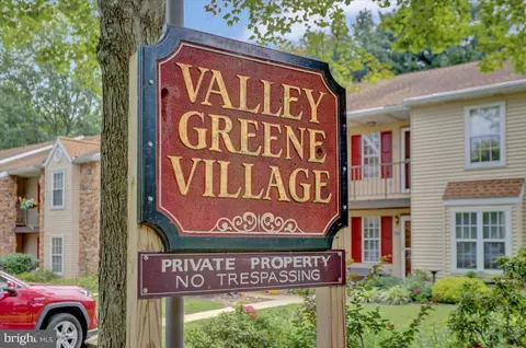 130 Valley Greene Cr, Reading, PA 19610