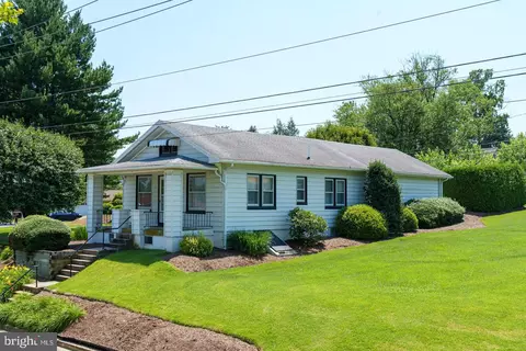 220 Funston Ave, Reading, PA 19607 photo 4