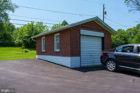 220 Funston Ave, Reading, PA 19607 photo 6