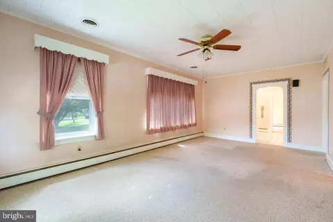 220 Funston Ave, Reading, PA 19607 photo 8