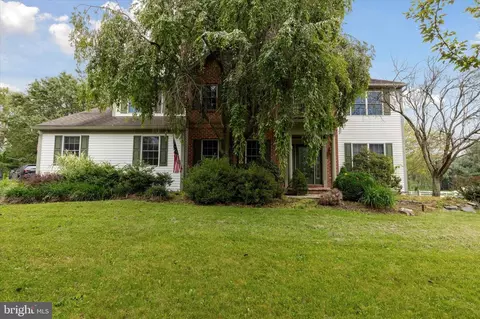 349 Blacksmith Rd, Douglassville, PA 19518