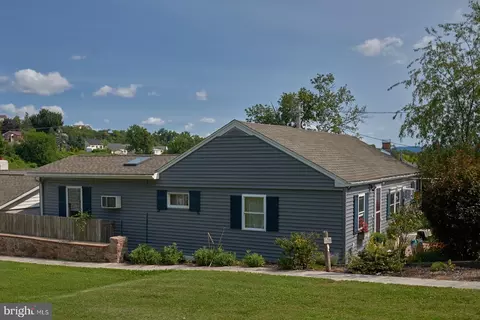 539 Old Lancaster Pike, Reading, PA 19607